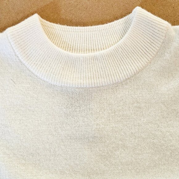 Women's Sag Harbor Creamy White Sweater Petite Medium - Picture 4 of 10